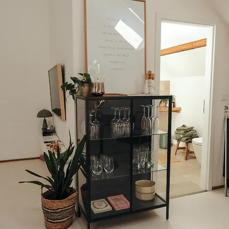 Urban Loft I Stilvoll Wohnen In Historischer Textilfabrik In Zentraler Lage Von Landau *